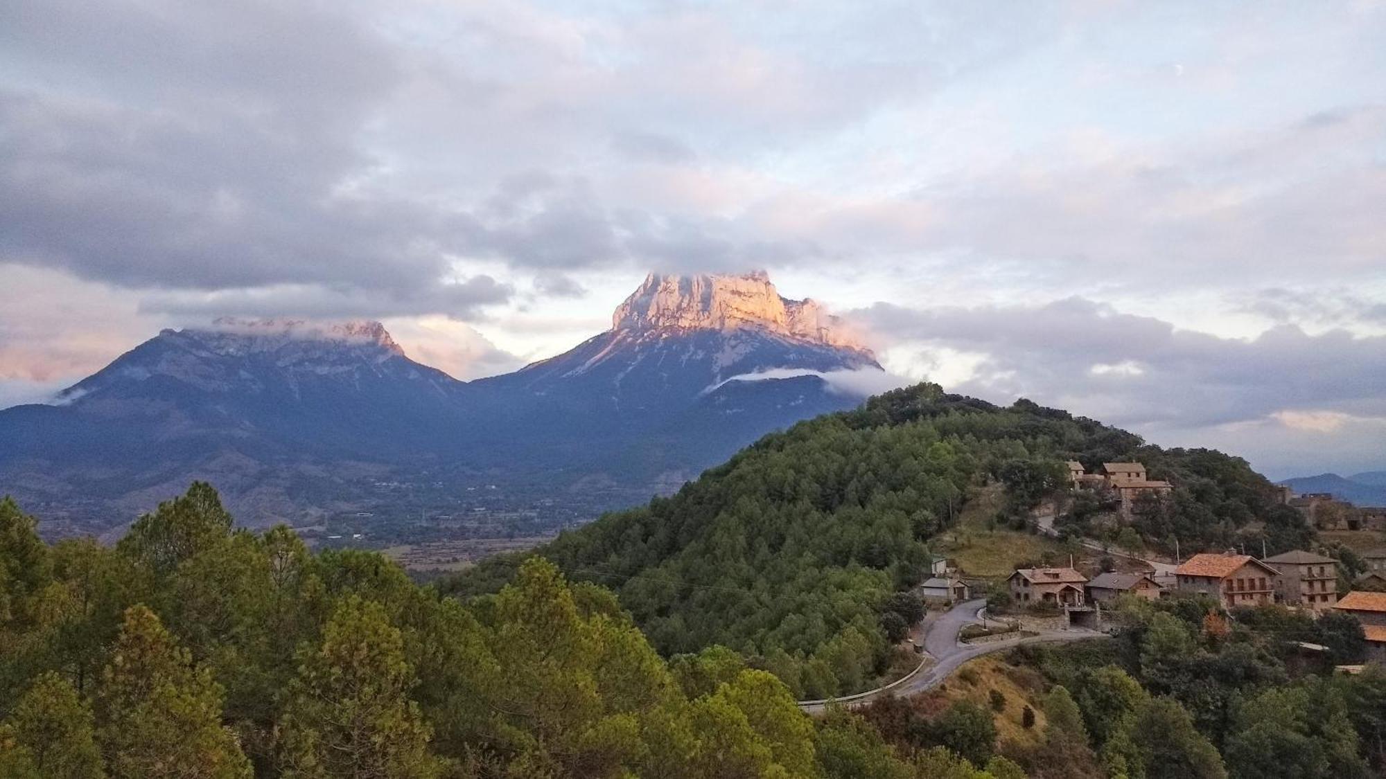 Casa Pirinea Ordesa Pensionat Belsierre Eksteriør billede